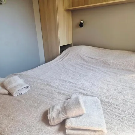 Cosy Mobile Holiday home Pakostane
